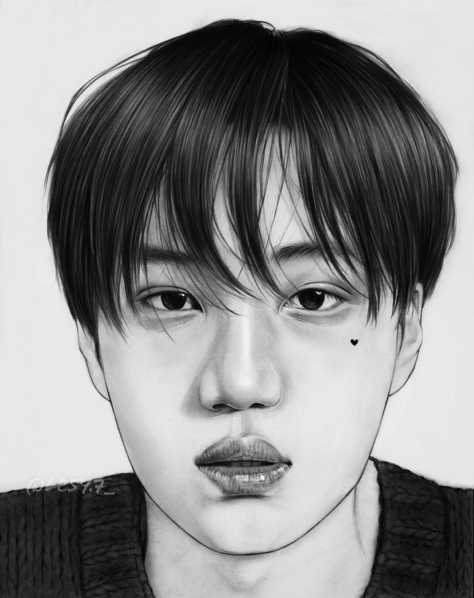 e_lesy7's tweet photo. Happy birthday my Nini 🎂🐻💝 #KAI https://t.co/eG7rHwaDY4