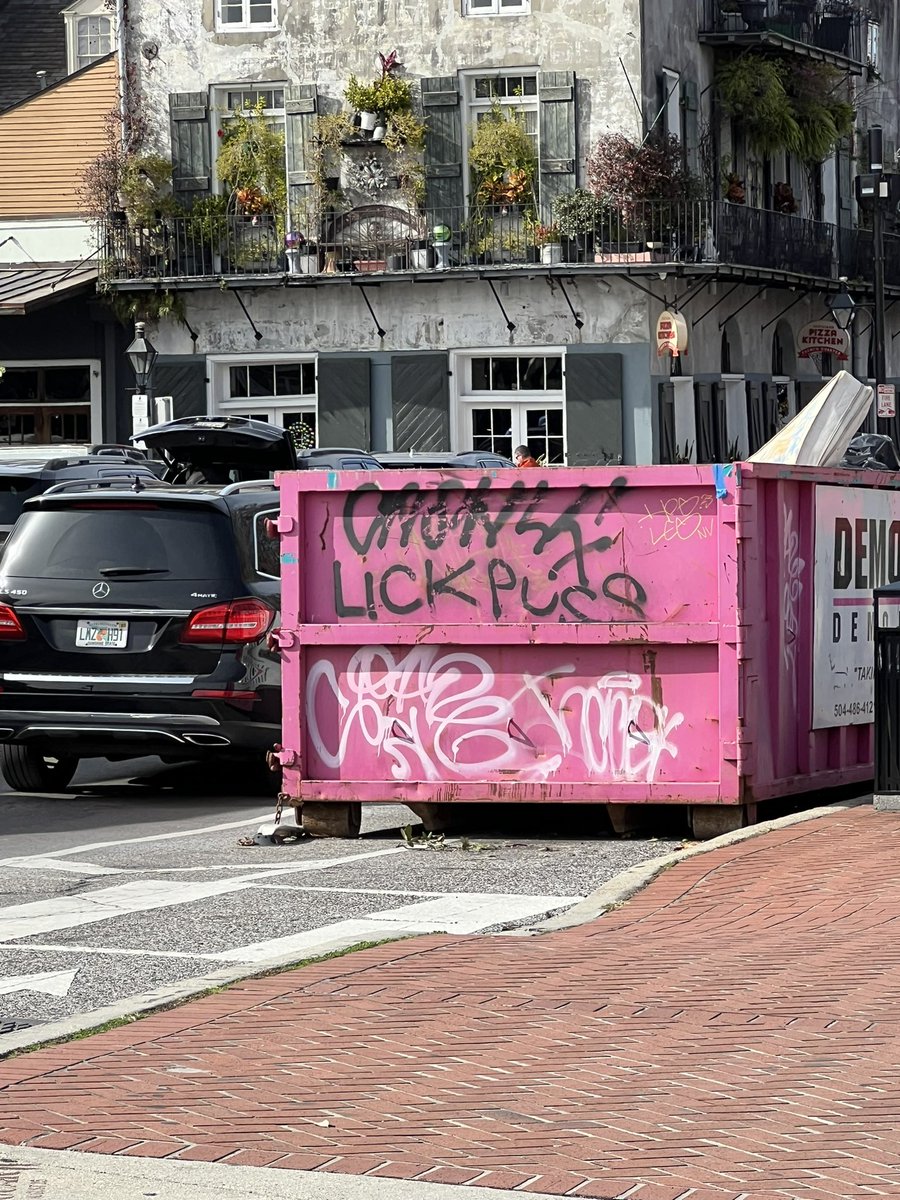 itzzzmad's tweet photo. NOLA https://t.co/i2TnyC5jTm