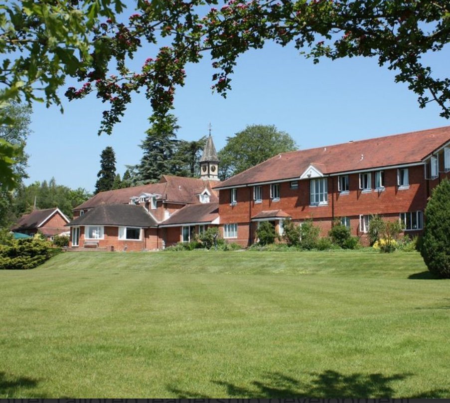 Roffey Park bound to continue my professional development and continue adding value to the team 🤩<a href="/Nat_womenleader/">Nat Mcmillan. McMillanandAssociatesHR Ltd</a> 🙌🏻