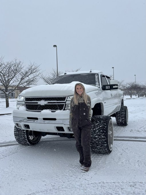 Watch kinlee 👸🏼's leaked NSFW photo on TwXstars