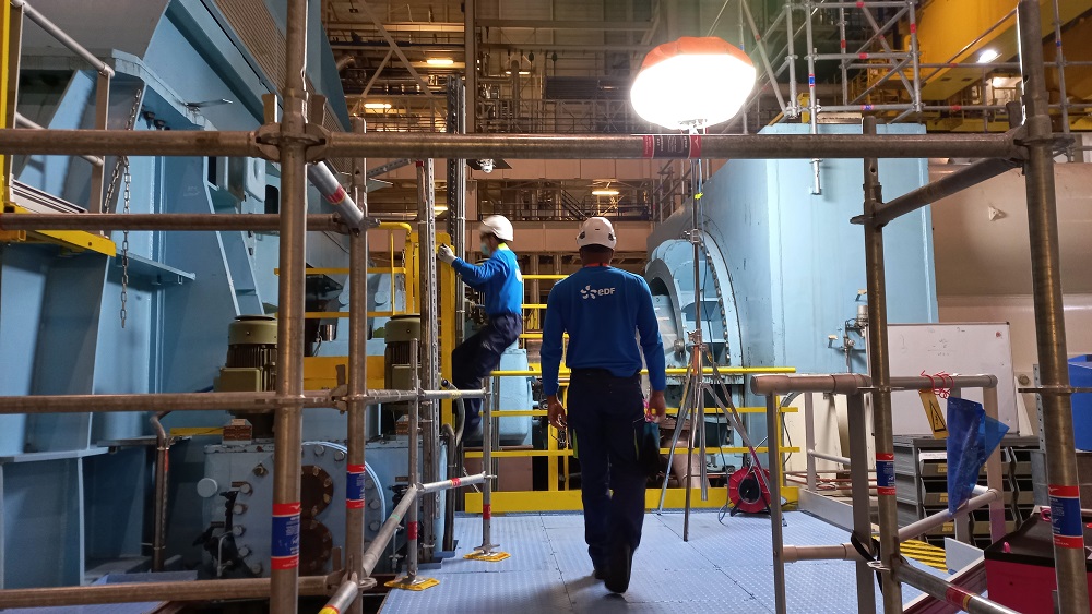 EDFGolfech's tweet photo. Les équipes de la centrale ont reconnecté le réacteur n°1⃣ au réseau #électrique ⚡️ après son arrêt programmé pour maintenance 👷‍♂️👷‍♀️. Pour en savoir plus : https://t.co/iW1JBvXQYb #DLDJuin https://t.co/ym2itt7rU2