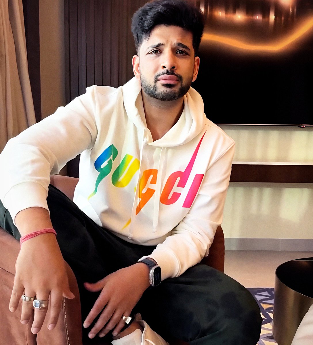 Ayusha____'s tweet photo. Cutest 🥺💗🤏

#KaranKundrra #KKundrraSquad https://t.co/myx5Czgwlv