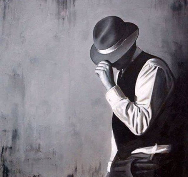 لا تلعب معي ...
لعبة التجاهل فانا اختصاصي نسيان البشر التجاهل صدقه جاريه على من لا يعرف قيمتك