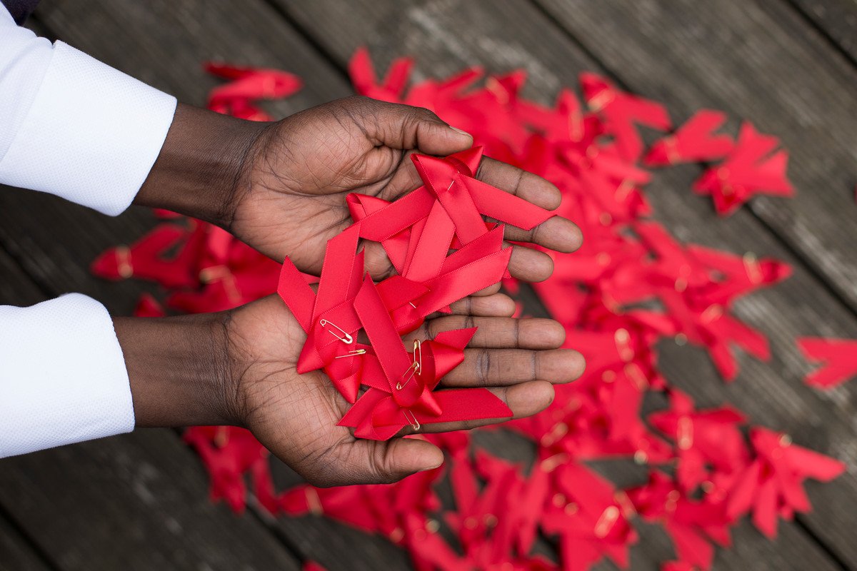 Whether you wore a ribbon, attended a vigil, raised awareness of HIV, fundraised or donated to mark World AIDS Day on 1 December, we wanted to say a huge thank you! tht.org.uk/news/world-aid…