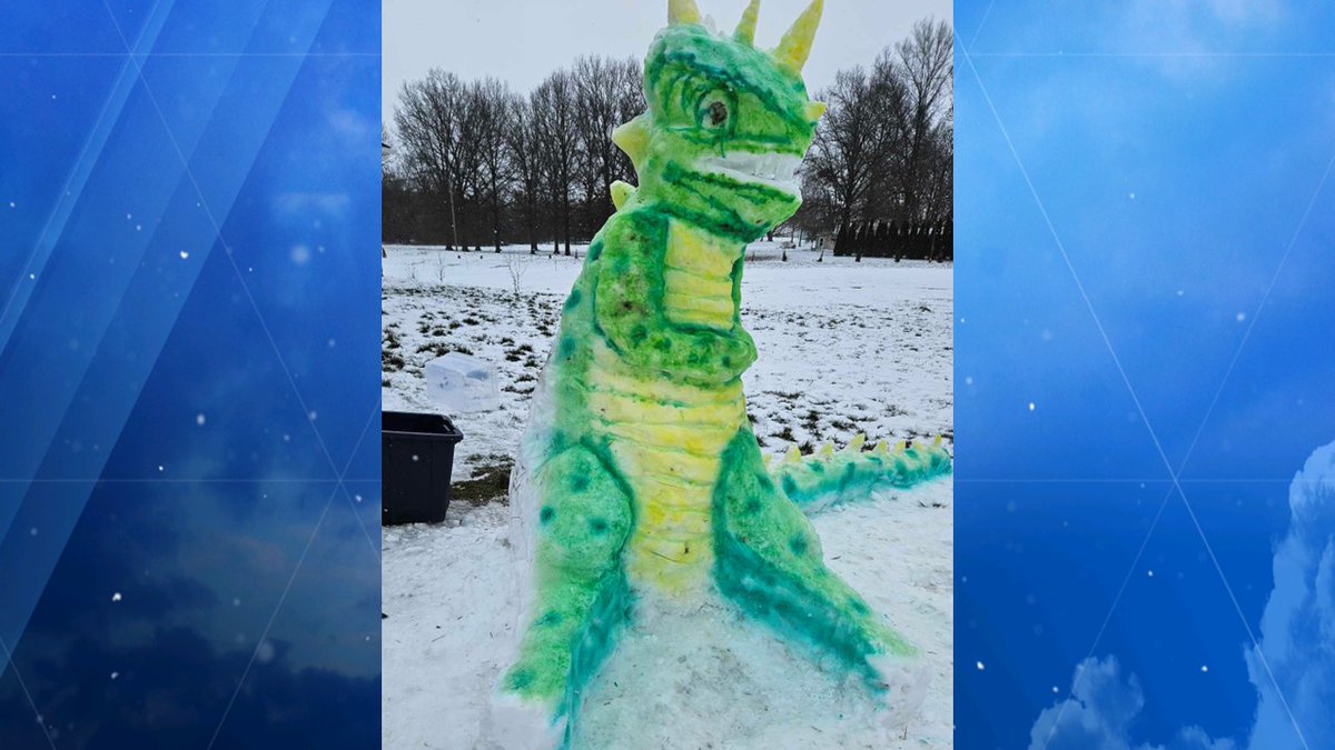 PeteGrigsbyKMBC's tweet photo. BEWARE of the ❄️SNOW DRAGON🐉 in Grain Valley, MO! According to Nicole Anderson &amp; her family, they had a great time bringing this Dragon to life! Located Off Pink Hill Rd. &amp; Buckner Tarsney Rd. in Grain Valley.  Awesome Job Anderson Family! @kmbc https://t.co/wH11rWVErj