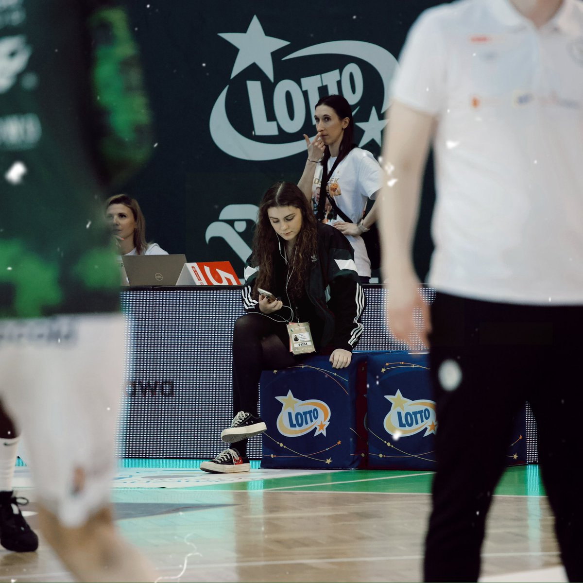 Dzisiaj zakończyła się moja przygoda jako SMM w <a href="/LegiaKosz/">𝐌𝐈𝐒𝐓𝐑𝐙 𝐏𝐎𝐋𝐒𝐊𝐈🏆</a>. Wszystkim poznanym na tej drodze bardzo dziękuję! 🫶

Będę bacznie obserwować #plkpl, bo jednak wciąga człowieka na amen. Do zobaczenia! 👋