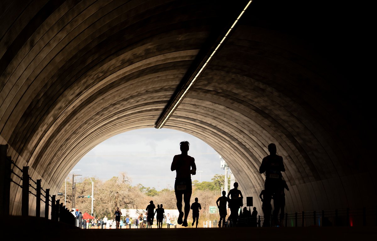 CodyJDuty's tweet photo. Congrats to all the runners in the
@ChevronHouston marathon! I love photographing runners in the tunnels. They look like a
@Nike ad! #marathon #houstonmarathon https://t.co/HKP4DqsApS