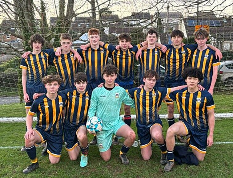 ColytonGrammar's tweet photo. Recently, many of our football and rugby boysβ teams have taken part in Cup games. See the full story here https://t.co/ZVdGpWfyRR
#cgs #colytongrammarschool #cgssports #football #rugby #devoncup #eastdevoncup #competitions #sports #torquay #uffculme #axevalley https://t.co/qGUzBTTzqs