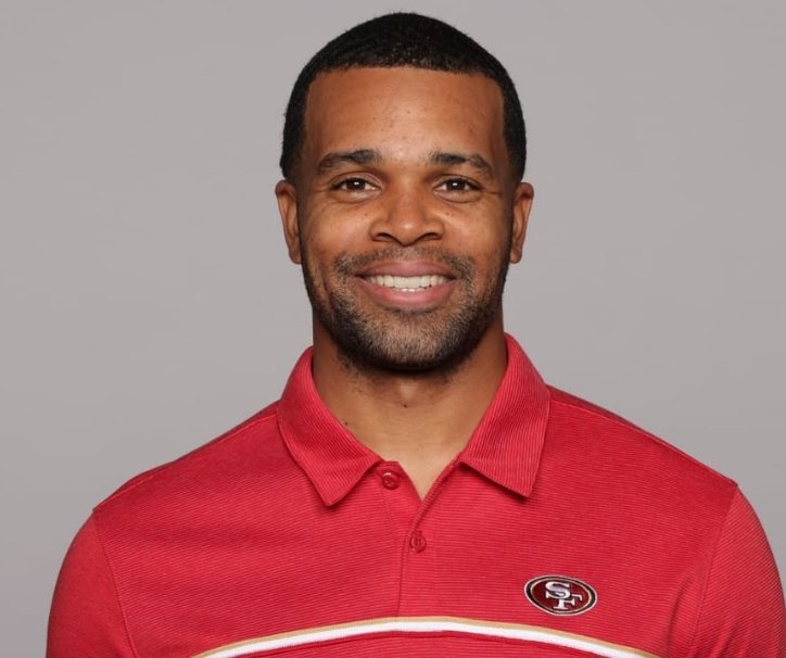 GiantsCarbCrush's tweet photo. 49ers Assistant Special Teams Coordinator Matt Harper has interviewed with the Giants for their Special Teams Coordinator vacancy over the weekend.
Harper was previously with the Eagles 2013-2020 before joining the 49ers in 2021.
#Giants
#specialteams
#mattharper
#newyorkgiants https://t.co/oe1ZeVQGTw