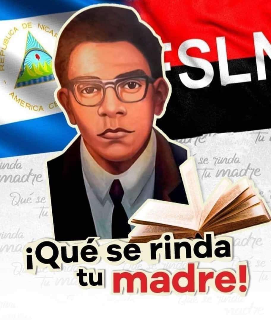 #Nicaragua rendimos homenaje al poeta y Héroe Nacional Leonel Rugama, al defender con su vida la libertad y los sueños de las familias, sometidas por la dictadura somocista. ¡Que se rinda tu madre! grito de las luchas benditas y dignas #4519LapatriaLaRevolución