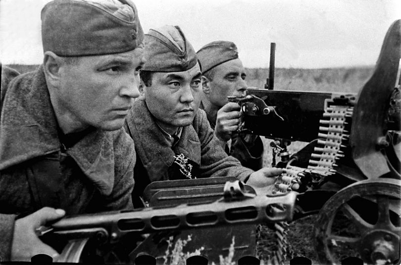 En 1943 terminó el sitio de Stalingrado, ¿quieres saber qué más sucedió esta semana en la historia de Rusia? redkalinka.com/Blog-Ruso/67/_…