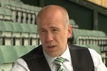 3valleysradio's tweet photo. YEOVIL TOWN CHAIRMAN &amp; OWNER MARTIN HELLIER is on Football......Bloody Hell tonight at 8.15 pm on on Podcast from 21.00 hours. https://t.co/glLx9yBr60