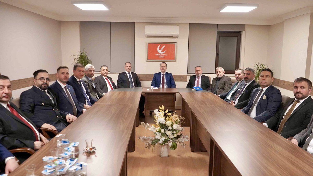 erbakanfatih's tweet photo. Ankara İl Başkanımız Mustafa Yanılmaz ve il icra kurulumuzla birlikte seçimlerle ilgili değerlendirme ve istişare toplantımızı gerçekleştirdik. https://t.co/ULrs6Ou9GA