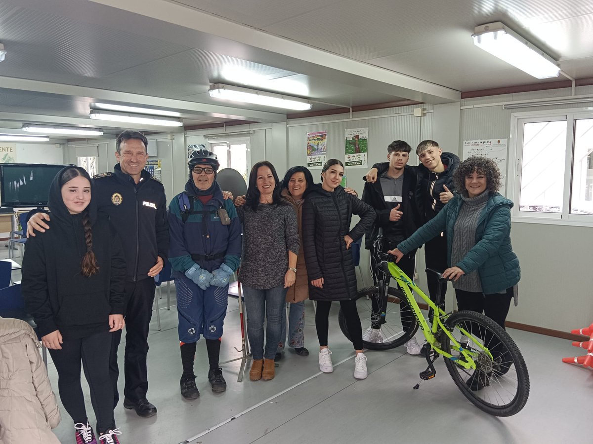 Nuestro alumnado de 3 y 4 ESO  ha disfrutado de una estupenda actividad sobre Educación vial.