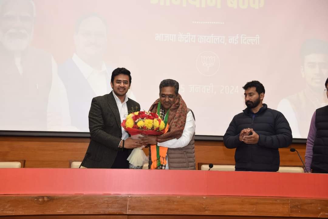 NNongpok's tweet photo. Held the first meeting of #BJYM National Office bearers with the newly appointed incharge of BJYM and National GS Sunil Bansal Ji. Presented our State reports of ongoing progress of organisational activities. 
#ViksitBharatSankalpYatra #namomatdata 
@Tejasvi_Surya https://t.co/cYOa6kCXNk