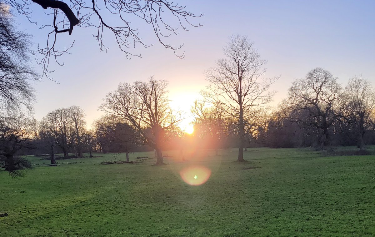 If you would like to get involved, find parks & open spaces volunteers groups in #Birmingham by using our interactive map: bosf.org.uk/members/ Join hundreds of volunteers across our city in helping to look after these natural havens. For more info contact, info@bosf.org.uk