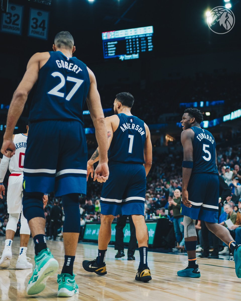 Timberwolves's tweet photo. SECURED THE W. https://t.co/JpT4YWLGRy