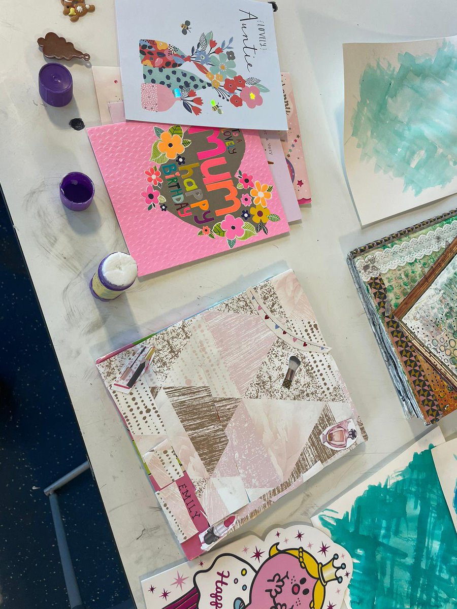 ArtsEssa's tweet photo. Our Year 7 art club are enjoying creating their own art journal front covers 📔 @EssaAcademy #cocurricular https://t.co/9YOWCemxCC