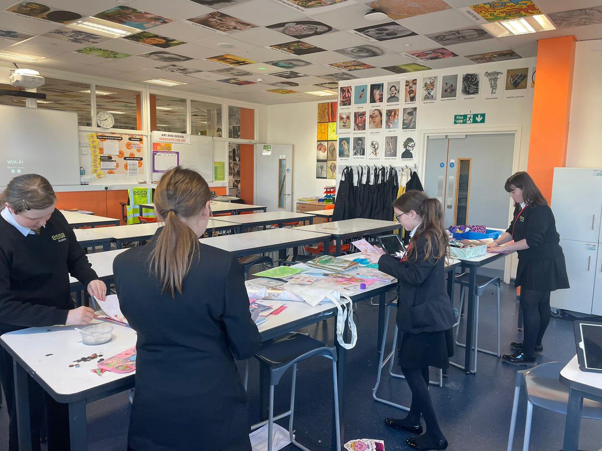 Our Year 7 art club are enjoying creating their own art journal front covers 📔 @EssaAcademy #cocurricular