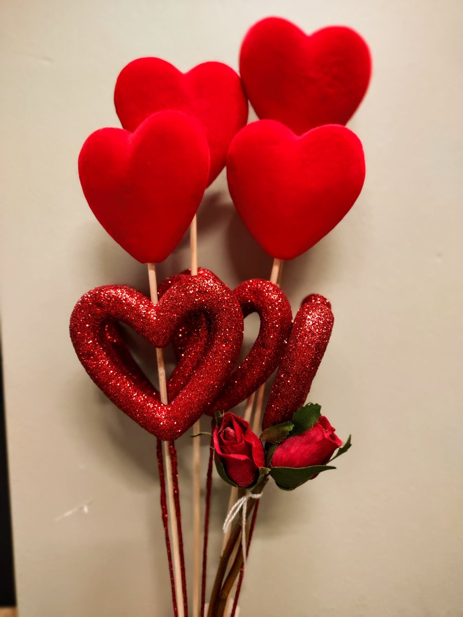 TheEmptyVaseHTX's tweet photo. Valentine's Day is right around the corner! (Everyone loves flowers!) 

#florist #flowershop #houstonflorist #houstontx #houston #ValentinesDay https://t.co/e9An7qZ64l