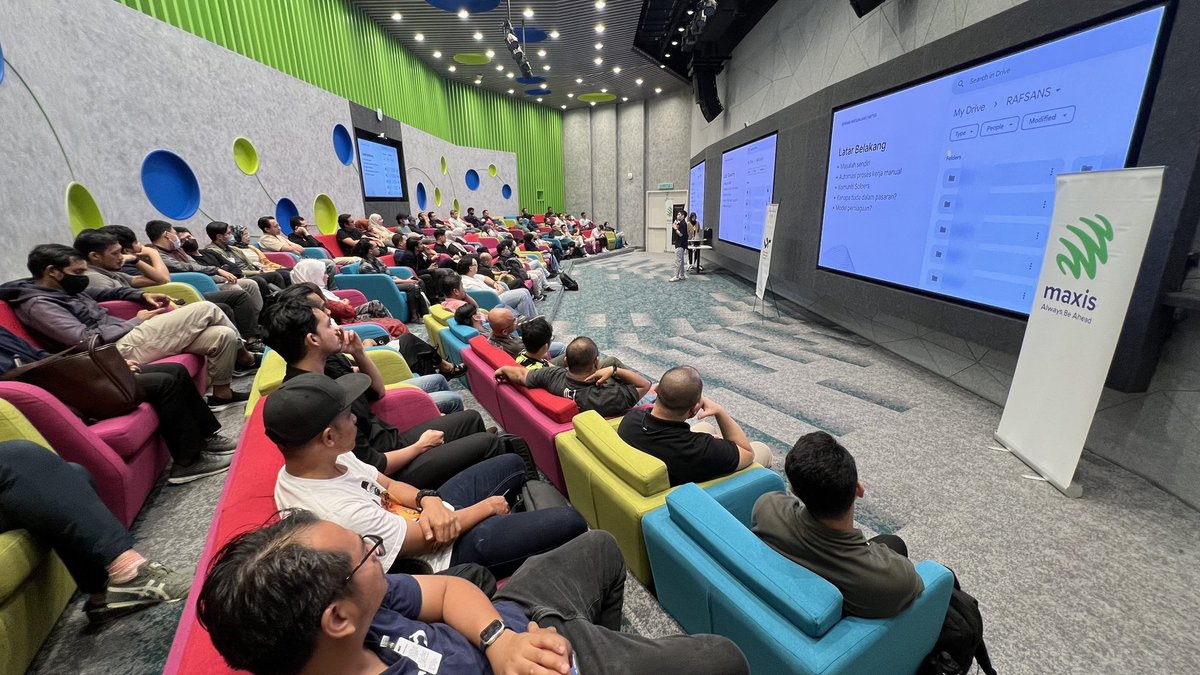 Terima kasih semua yang datang ke NXT tadi! Jumpa lagi dalam masa terdekat. Terima kasih juga @maxis kongsi tempat untuk perkongsian ilmu :)