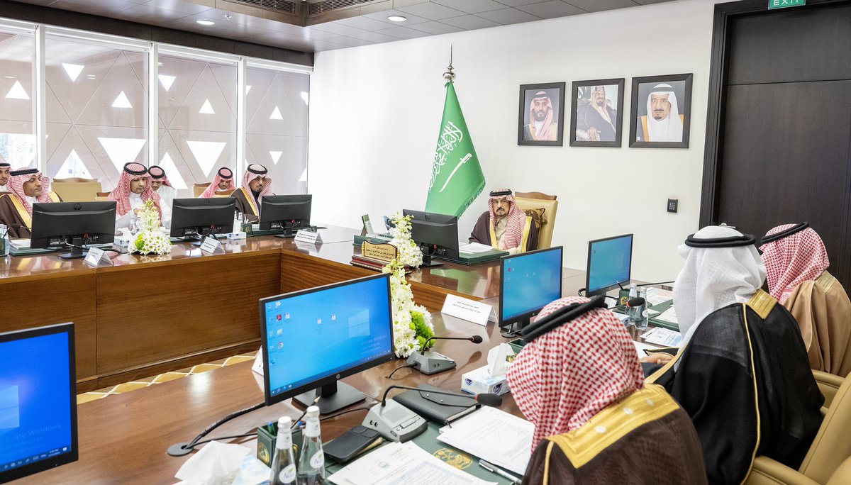 سمو الأمير فيصل بن بندر يرأس المجلس المحلي بمحافظة الدرعية.

riyadh.gov.sa/#/home/news-de…

#إمارة_الرياض