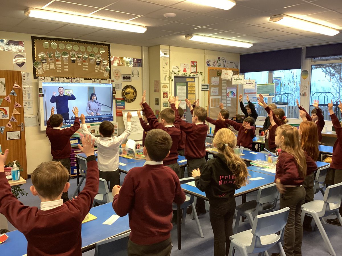 AllSaintsTraff's tweet photo. We had a reflective first Sacramental session after school tonight #LightofMine #IBelong #OurJourney💙👣🙏🏼 https://t.co/hp3Nlhyk78