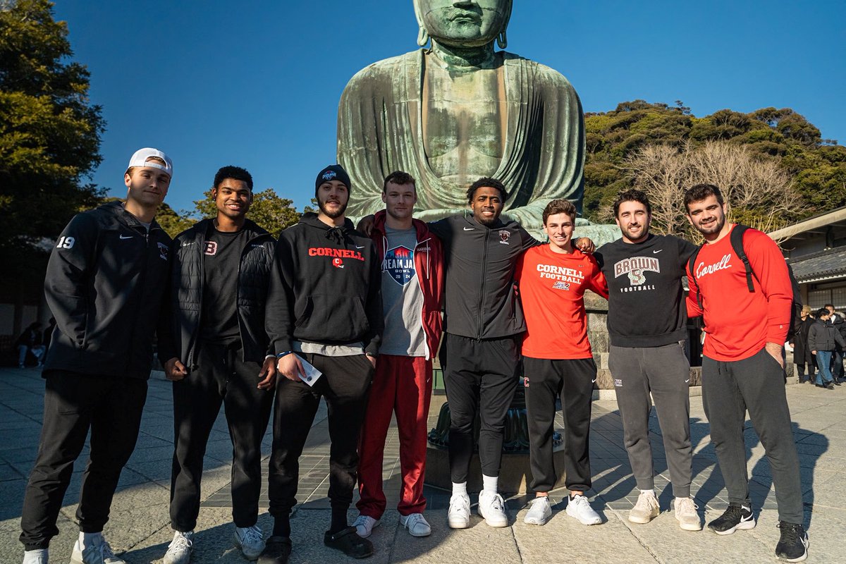 CornellSports's tweet photo. Day 1 practice ✅

Trip to Kamakura ✅

A few @BigRed_Football guys getting in some work and some sights as the @IvyLeague team prepares to face off against Japan’s @xl1996 All-Star team later this week 💪

#YellCornell https://t.co/Dsfa82CccO