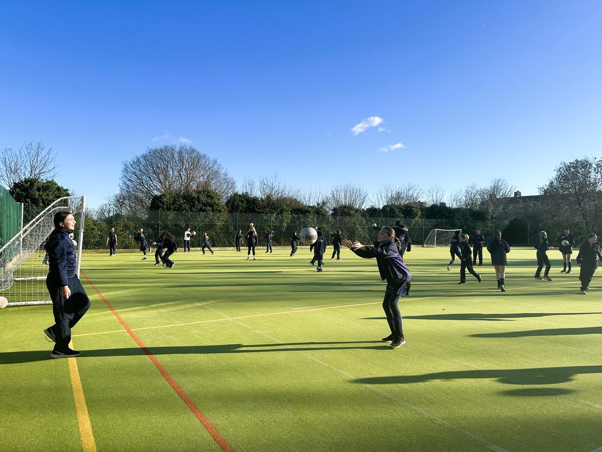 SydenhamHigh's tweet image. Our Mind, Body &amp;amp; Soul Spring programme is officially underway! 🌟 An inspirational blend of wellness activities, sports, dance, music, debates and much, much more! 
🧘‍♀️💪🚀 #MindBodySoul #holisticeducation #forgeyourownpath #fearnothing #girlseducation