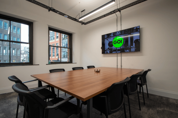 _Northspring's tweet photo. POV : Cyber Monday's are a thing of the past when your office is fit out like this 👀 

At the end of 2023, we welcomed The GO! Network from Northspring | Spring Gardens to Northspring | Chapel Walks in #Manchester 🐝 

Swipe to see some photos of their fit out👉 https://t.co/lUgb29QSAV