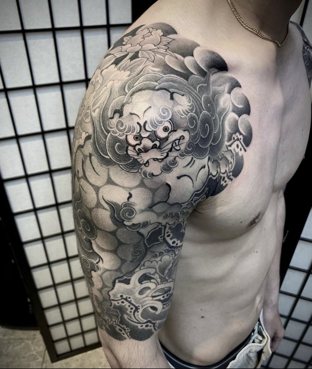 ko99th's tweet photo. back tatt ideas #disyear https://t.co/Q9xNCQYQcY