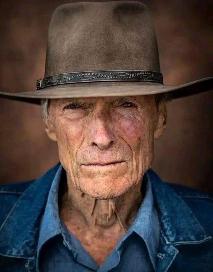 zwaptwit's tweet image. De iconische cowboy, 93 vandaag! #HitEmUp #RowThemOut