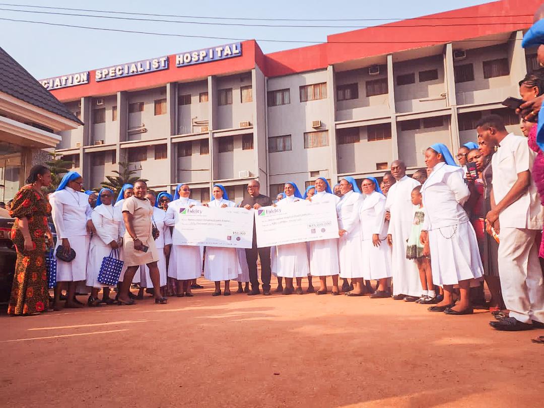 Yesterday, I had the pleasure of presenting cheques of N75 million ($50,000 and N15 million) to Annunciation Specialist Hospital, Enugu. The hospital is, managed by the Daughters of Divine Love, DDL Sisters Congregation.