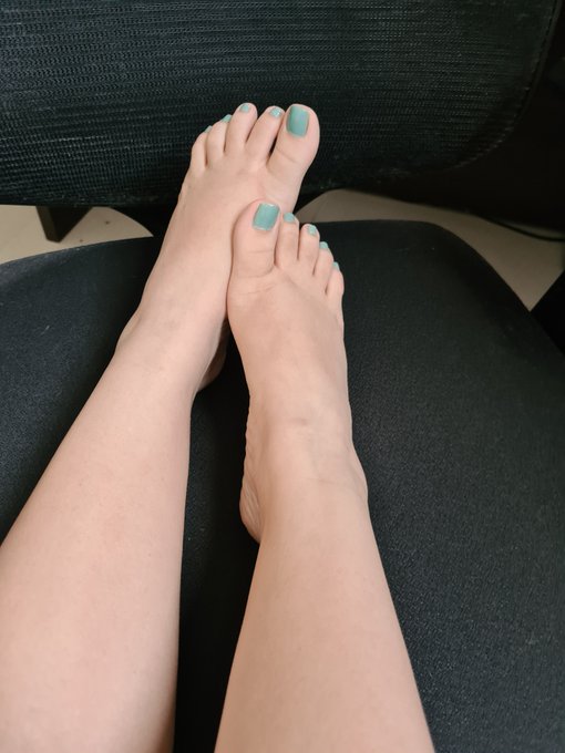 A good color for the summer? 🤭 https://t.co/KLQNf3oUHP<a href="/tag/mvsales"class="tags"><span>#mvsales</span></a>