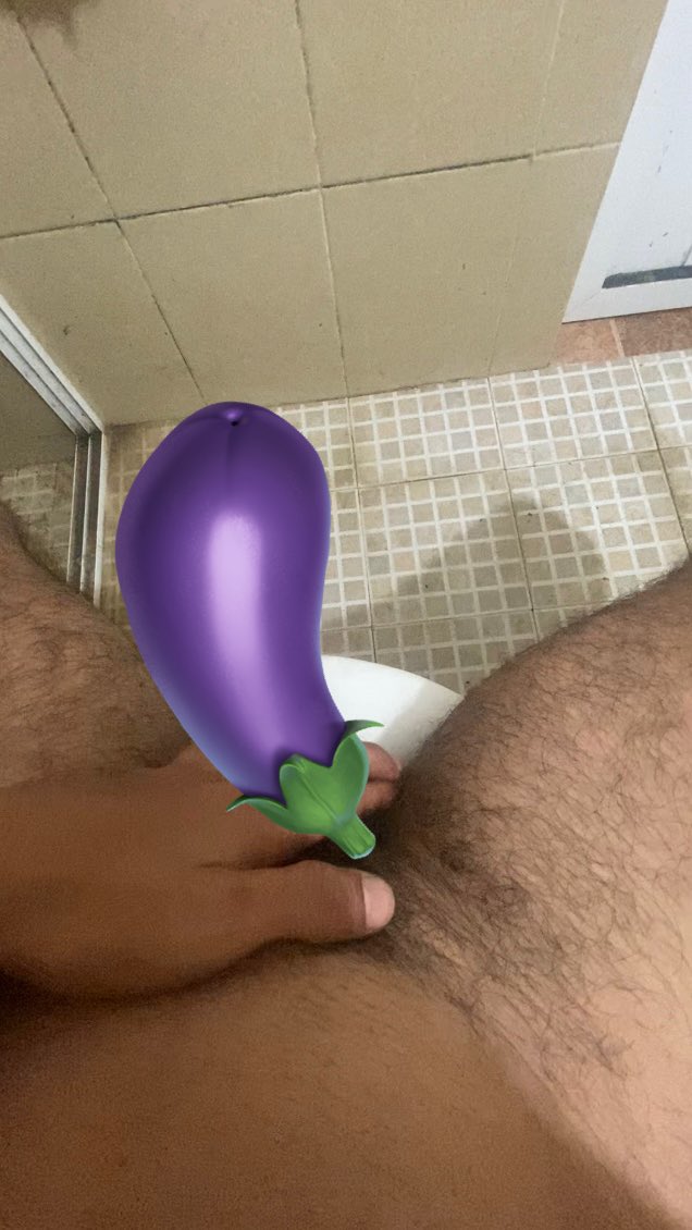 GalloOro2's tweet photo. Dale RT y te mando la foto sin emoji 🔥 https://t.co/rR9uaQtqj8