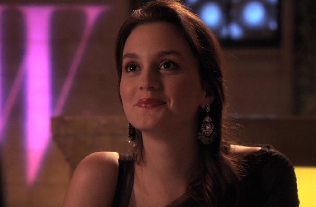 blair waldorf looking at the love of her life <3