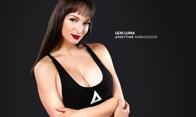 Join me at https://t.co/6Z4fRFRlXH  Can&rsquo;t wait to show you what I&rsquo;m up to! @AdultTimecom https://t.c