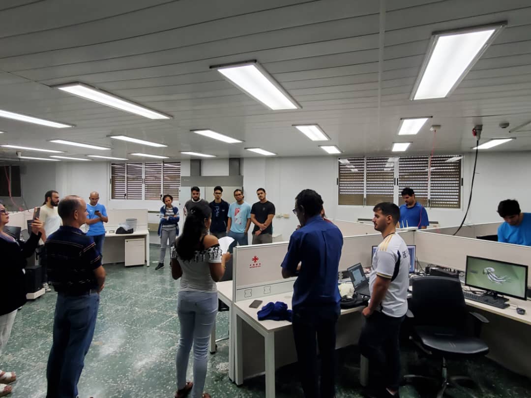 Lacetel_Yadira's tweet photo. Feliz #DíaDeLaCienciaCubana y Feliz 60 aniversario de #LACETEL🎉Hoy realizamos un Mitin en nuestro local de I+D+i. Reconocimos y agradecimos a todos los investigadores por su incansable búsqueda de conocimiento, su dedicación y contribución al mundo d la #Tecnología @MayraArevich https://t.co/sgqZhWIlwg