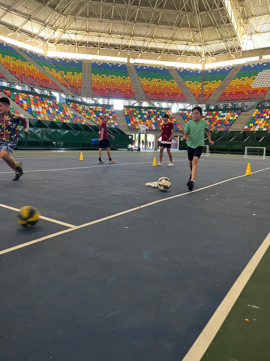 DeportesBA's tweet photo. Taller de fútbol en #ParqueRoca #ColoniasBA https://t.co/g5QMr3qAiL