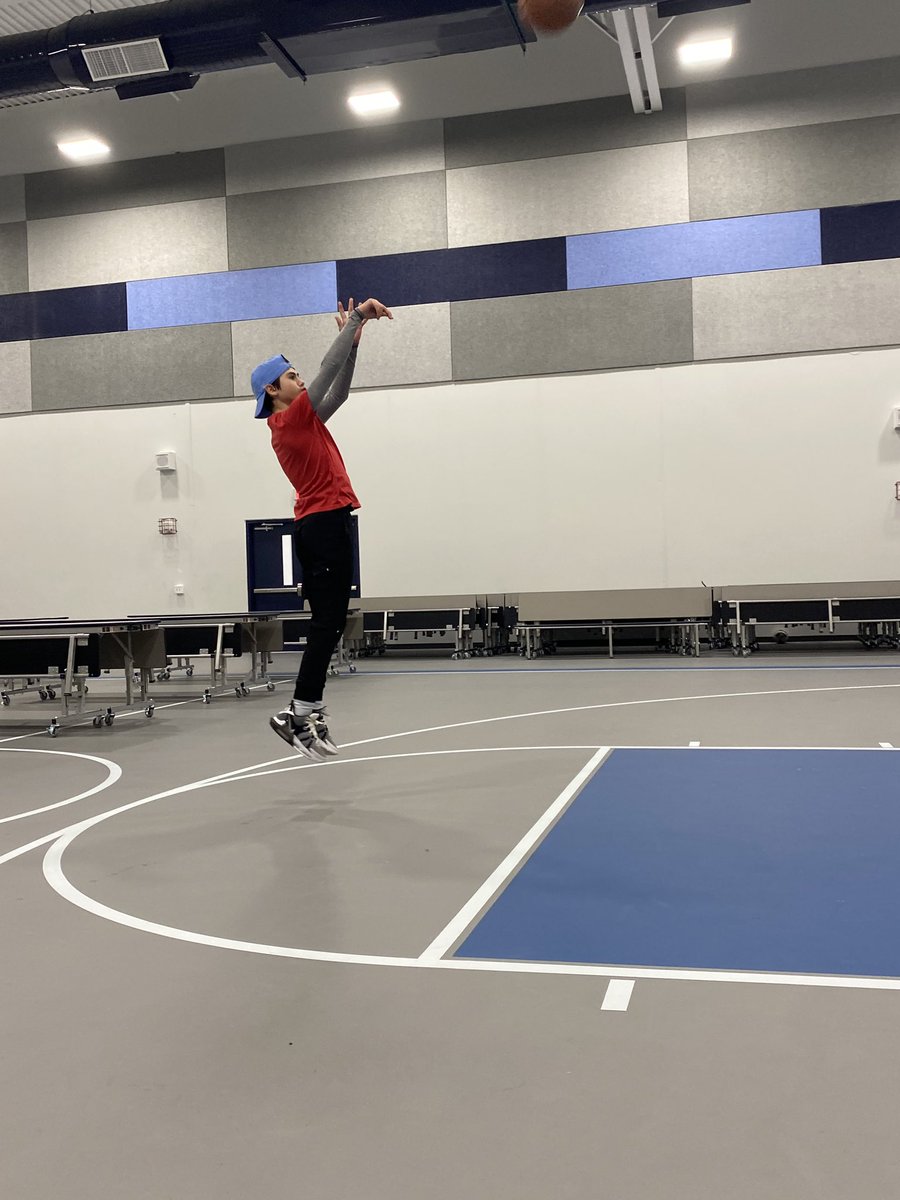 When you can’t afford to race, you stay sharp and work out every day. 
Happy New Year to all!
#Stalker