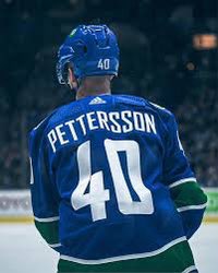 rcherry71's tweet photo. #CFHL Week 5: https://t.co/8h1wUHFAjH @ttowndoc @ajcbrab @MarkBoehme7542 @brandoncherryy @RFreeman11 @corwinjdl @chuddywhy @PensFan1775 https://t.co/1QQdfhOxcI