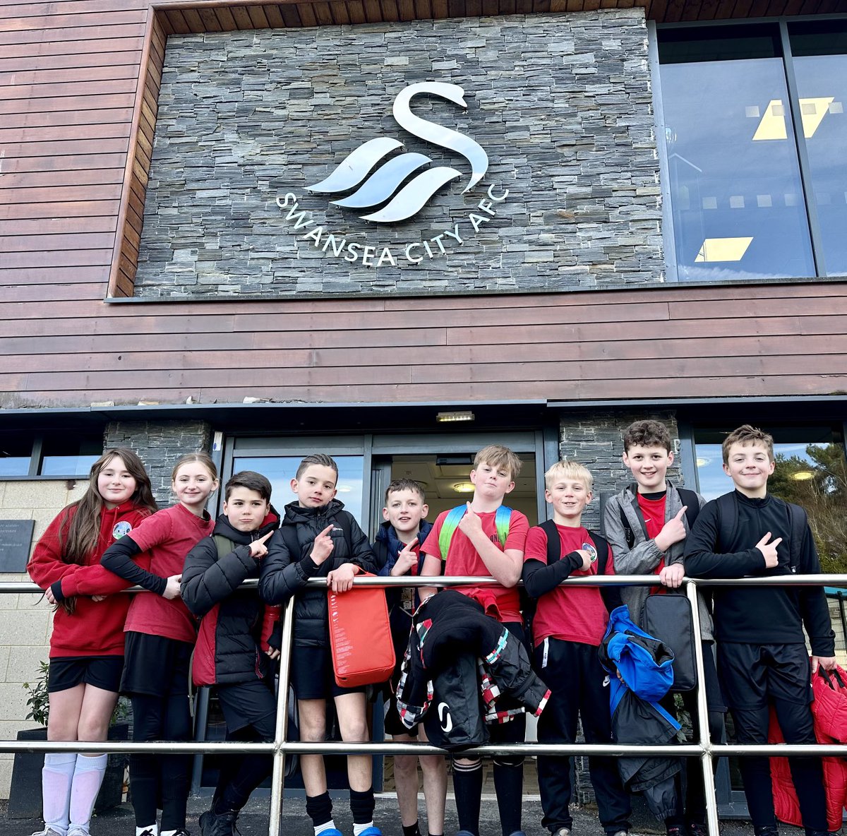 CatwgPrimary's tweet photo. Congratulations (again!) to our fantastic football team! Wasn’t quite to be today, but tremendous effort and sportsmanship throughout. Thanks to ⁦@SwansFdn⁩ for hosting! https://t.co/jRDdxrxEe9