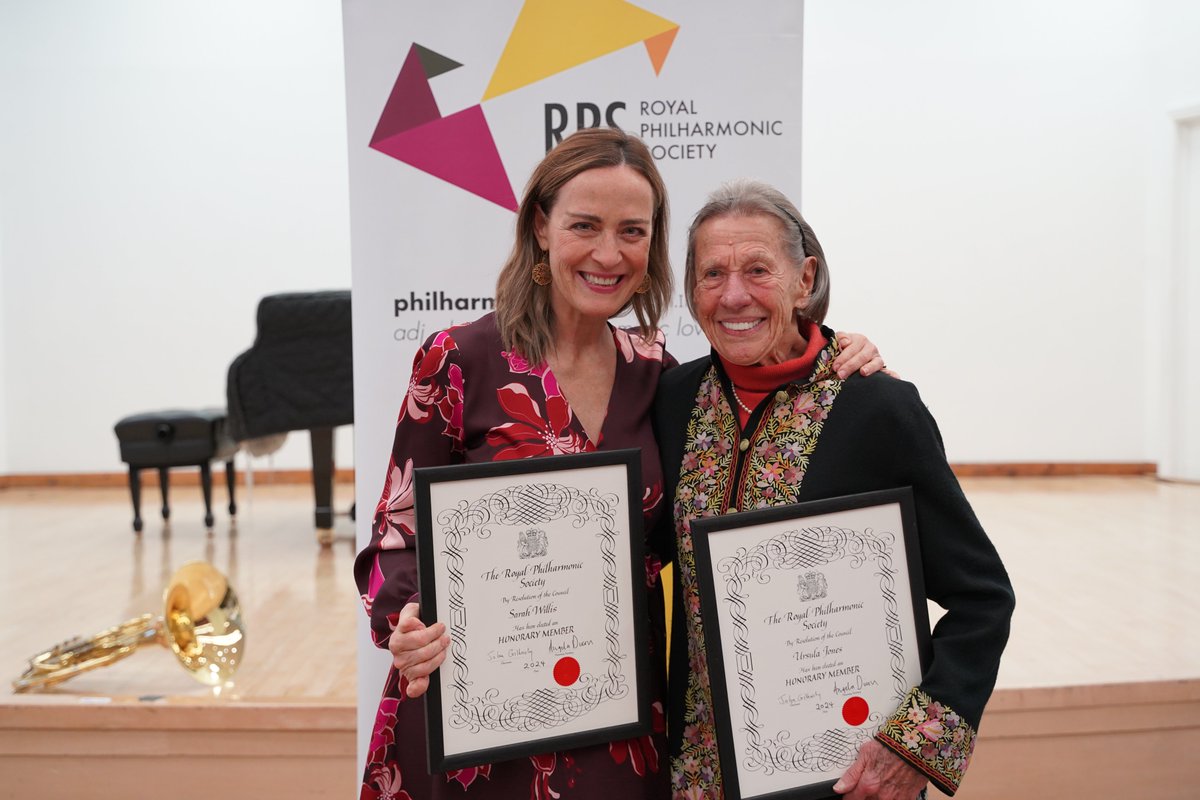 Two much-loved icons of classical music – the horn player @sarahwillis and the dedicated supporter and organiser of musical initiatives Ursula Jones – have today been made Honorary Members of the RPS in recognition of their outstanding services to music. royalphilharmonicsociety.org.uk/rps_today/news…