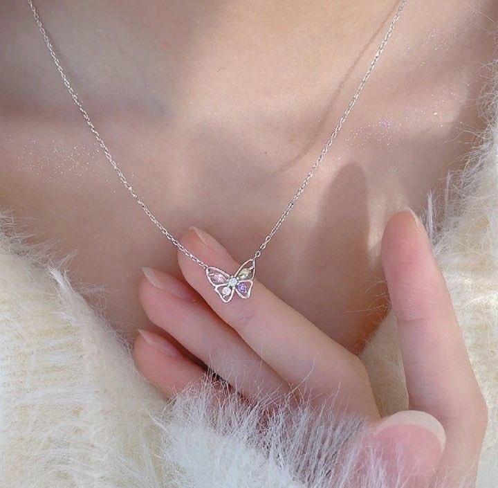 300moods's tweet photo. Prettiest butterfly necklace 🦋 https://t.co/Ot8uNRAxgd