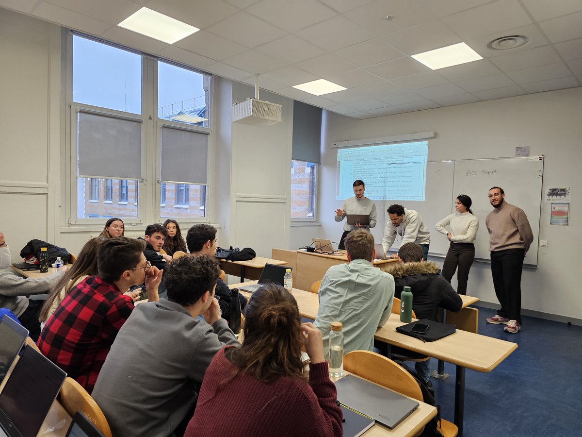 AlathurSreejith's tweet photo. Offering course on “Data Governance” in France -Tabacs campus, great experience sharing on Data compliance challenges of firms in European union https://t.co/Z1en18bbJW