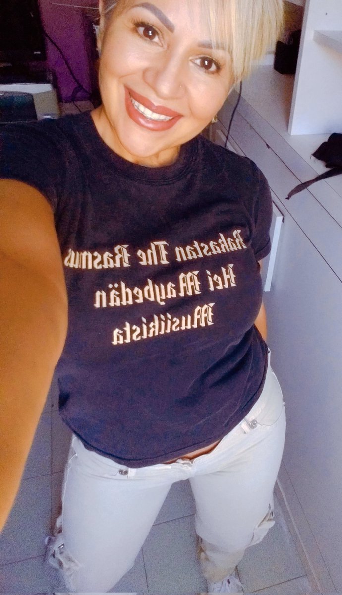 Mariglaiza1's tweet photo. Buenas tardes mi Venezuela hermosa, amigos del 🌎😉

     Feliz inicio de semana! 

Llena de momentos tus horas
        y de vida tus días 😃😘

📸 https://t.co/4OKjbrSxfM