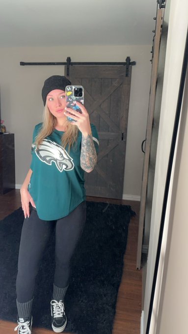 Who&rsquo;s going for the eagles today? 🦅 https://t.co/u320QSaVTU