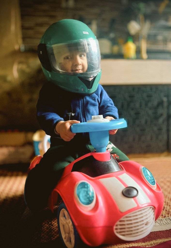 SamreenLiaqat's tweet photo. KIDS LEARN WHAT THEY SEE!

Learning through play #kidsactivities
Wear your Helmet for L.I.F.E #SafetyFirst 
#learningthroughplay
#SafetyAwareness 

Helmet from @HBLPak https://t.co/zaEmcukdnr