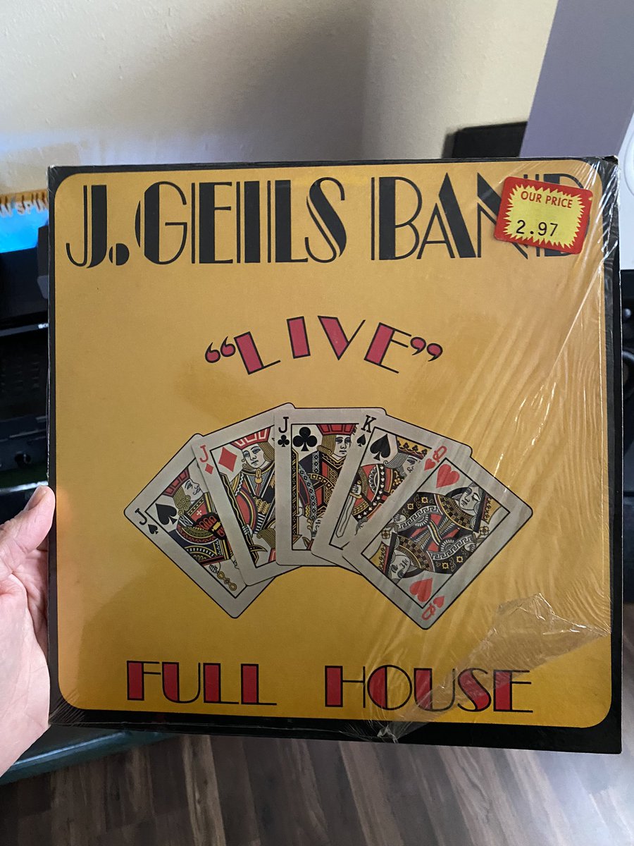 Jojo San tweet media