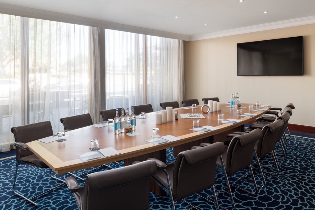 Our newly refurbished space is the perfect venue to impress your guests. With modern amenities, updated facilities and exceptional service, you can plan and host successful events that meets all your needs. Enquire today: events@renaissanceheathrow.co.uk